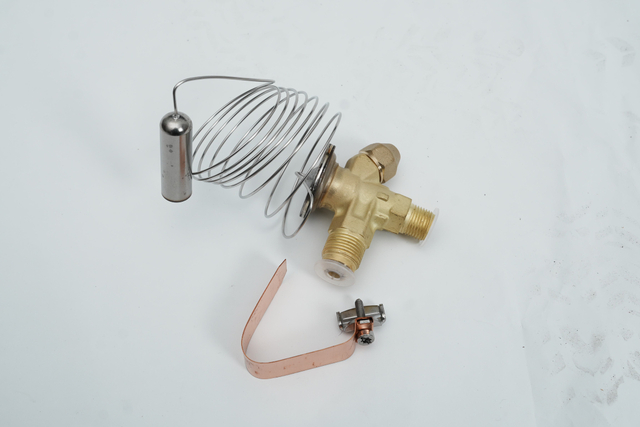用于工业冷却的 Clevier 黄铜膨胀阀 30-40HP R404A R507