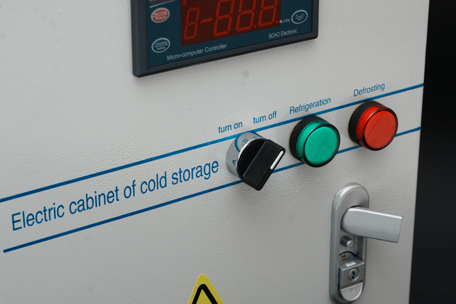 粉末涂层工业冷冻机控制面板相位保护除霜 15-40HP